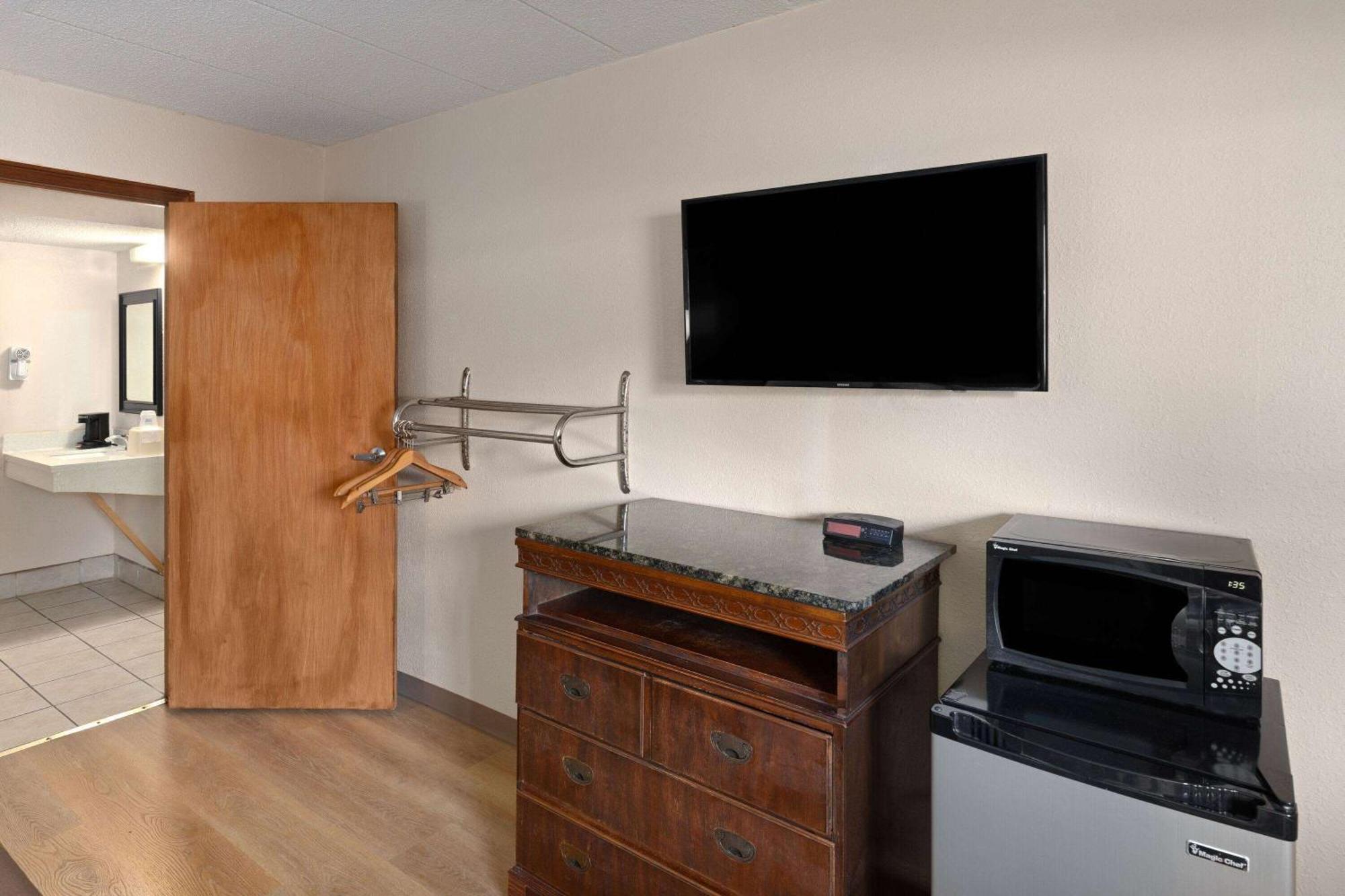 Super 8 By Wyndham Fort Mitchell Cincinnati Area Luaran gambar